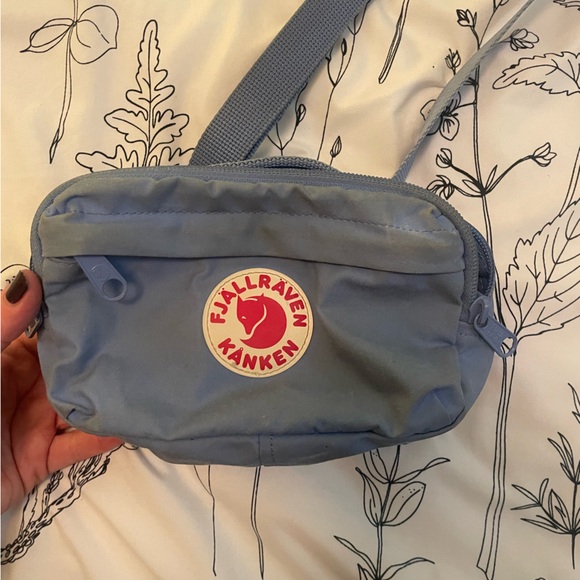 Fjallraven Women's Kanken Hip Pack - light blue - Picture 7 of 10